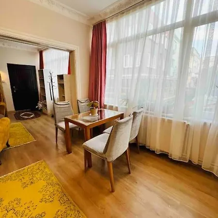 Apartment And Comfy 3b In Besiktas Istanbul