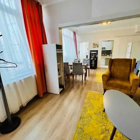 And Comfy 3b In Besiktas Appartement